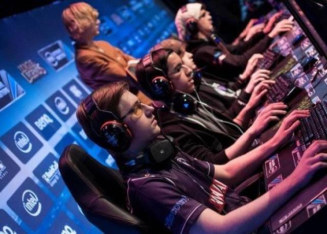 品牌的幕后 品牌的幕后