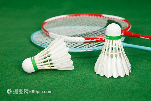 此年轻的年 此年轻的年